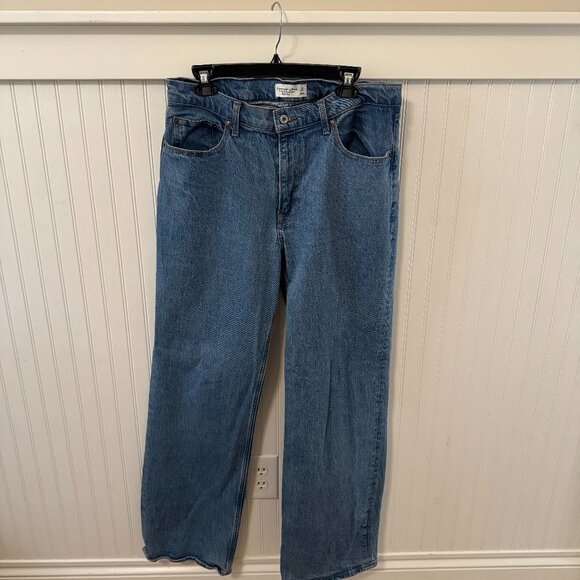 Abercrombie & Fitch High Rise 90s Relaxed Jean (Medium Marble - Size 31 LONG) - Picture 3 of 4